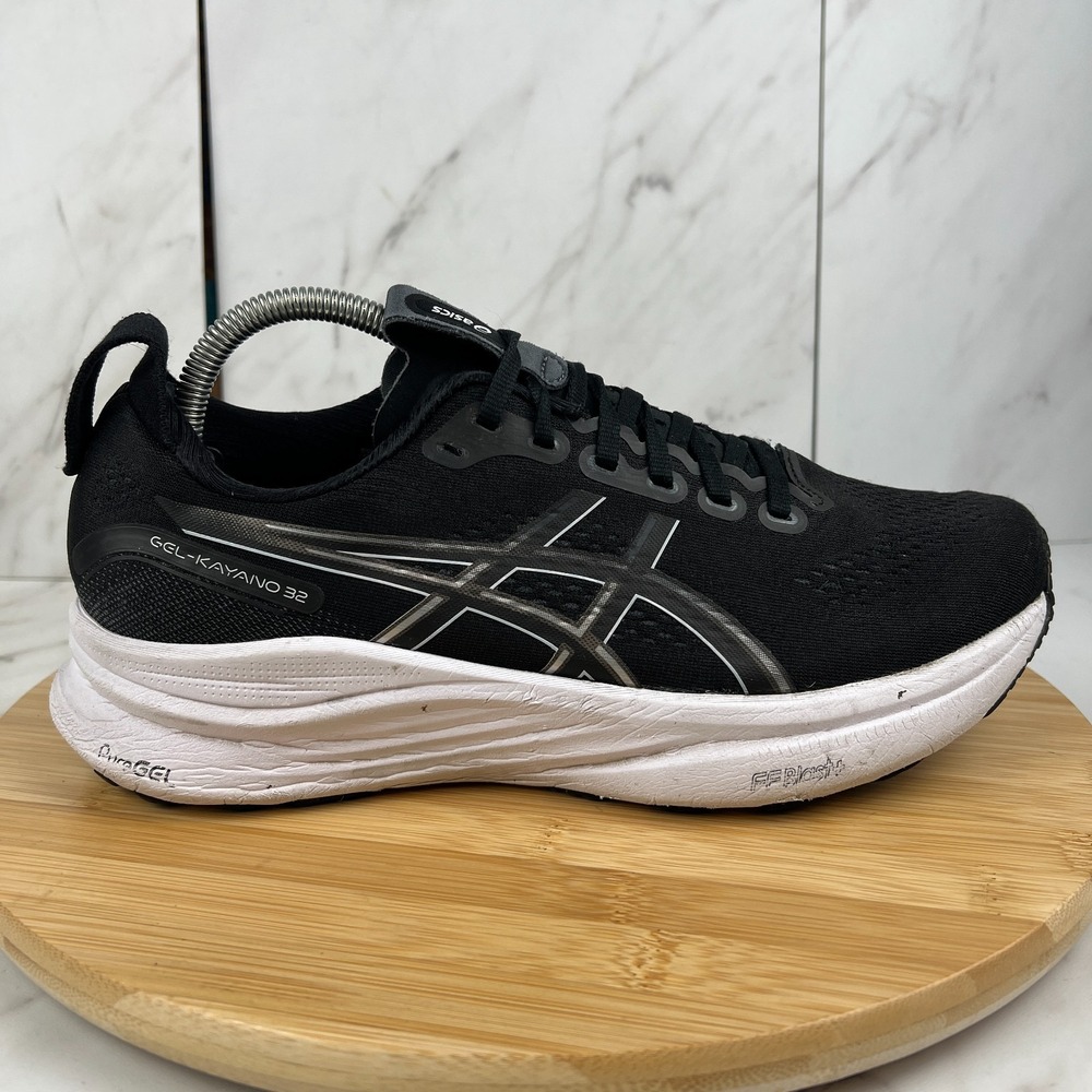 Asics Gel Kayano 32 Womens Size 10 WIDE Black White Running Shoes 1012B839